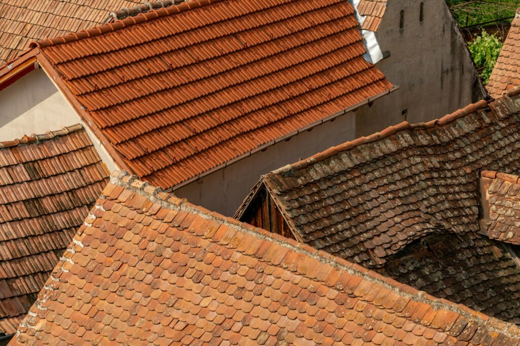 faîtage en tuile maison